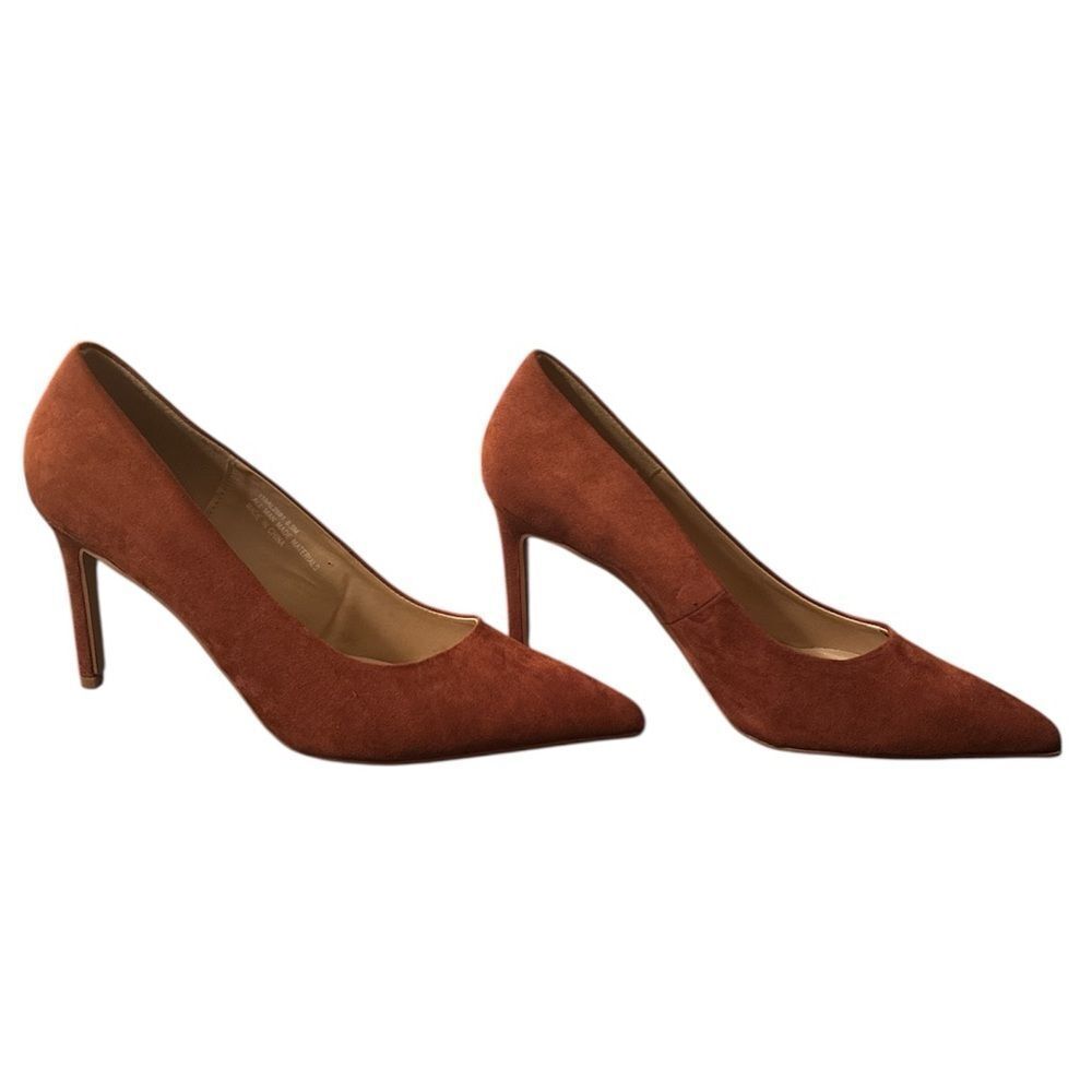 Rouge! Chic Brown Heels